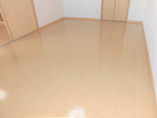 モアエクセレンスBの洋室
