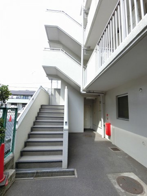 【その他共用部分】 | 横浜永田町サンハイツ | 共用部分階段