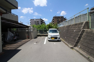 【駐車場】 | メゾンウエダ