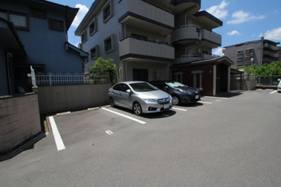 【駐車場】 | メゾンウエダ