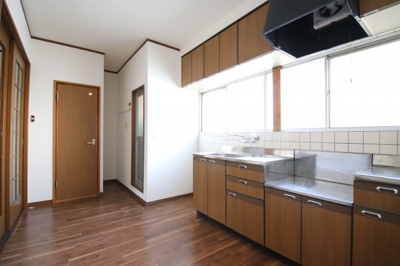 【居間・リビング】 | 堺市中区深井清水町3162貸家