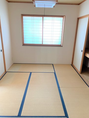 【和室】 | コーポミゾグチ | 畳の上でゆっくりとくつろげる和室です