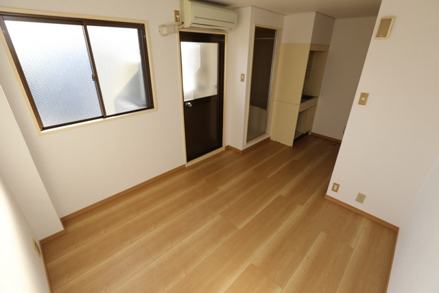 【居間・リビング】 | スカイ木下清和園マンション