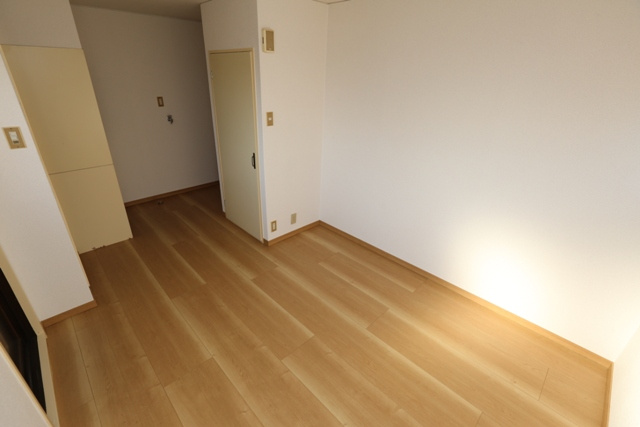 【洋室】 | スカイ木下清和園マンション