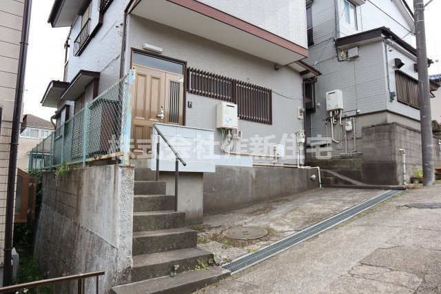 八千代市萱田　売地　約２５坪　八千代中央駅徒歩３分の前面道路含む現地写真