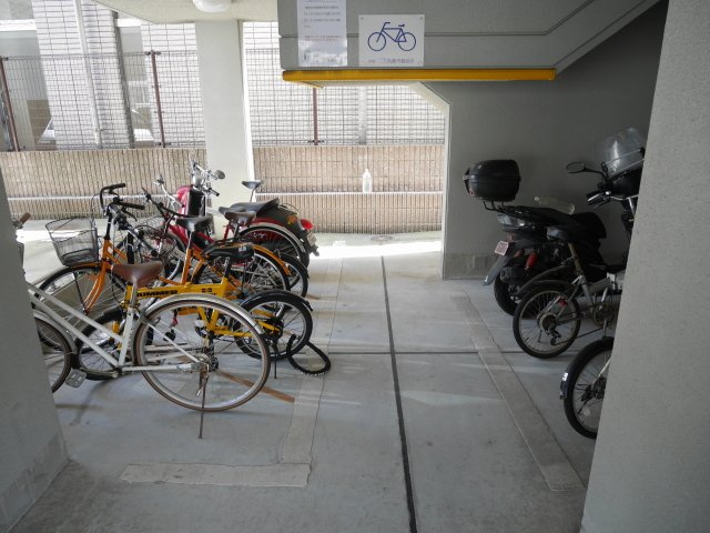 【その他共用部分】 | アヴニール東比恵 | アヴニール東比恵の駐輪場