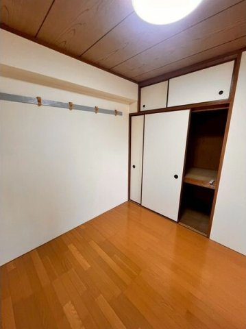 第一荒西マンションの寝室