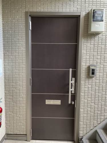 シャーメゾン南車崎の玄関