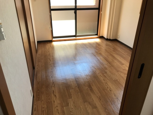 ラヴィーヌの洋室