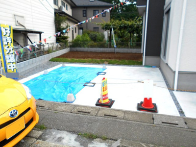 【駐車場】 | 伊奈町　寿　全1棟　1号棟　53坪 | 駐車場があるので、車を買う予定の方も安心です。2880から2680万円に価格変更です。