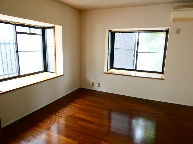 野口ビラの洋室