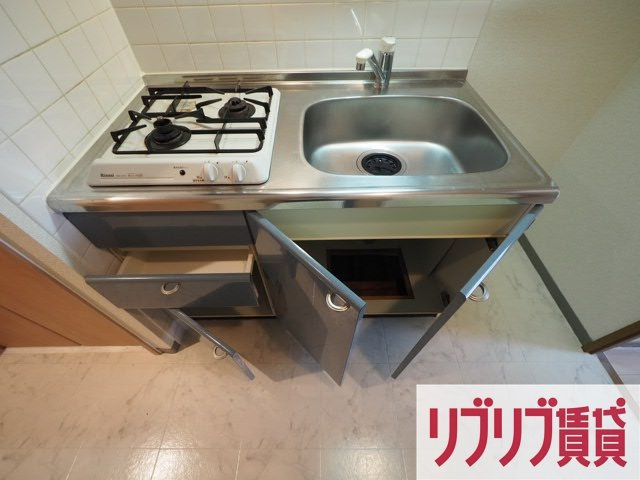 メゾン・ド・ヴィレ千葉中央のキッチン