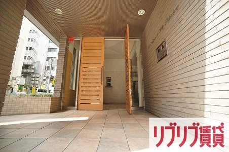 メゾン・ド・ヴィレ千葉中央のエントランス