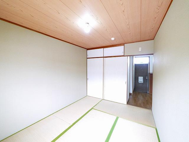 ニュー芝ハイツの和室|日本らしい落ち着いた雰囲気の和室です