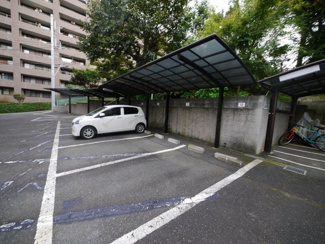 【駐車場】