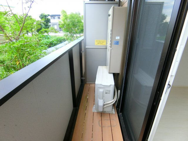 YU参番館のバルコニー