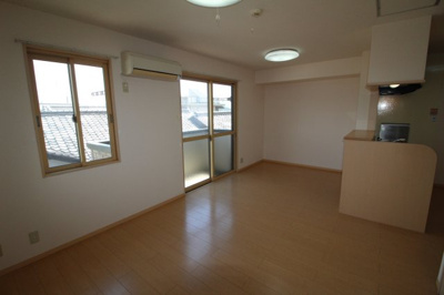 【居間・リビング】 | グリーンヴィラ若松