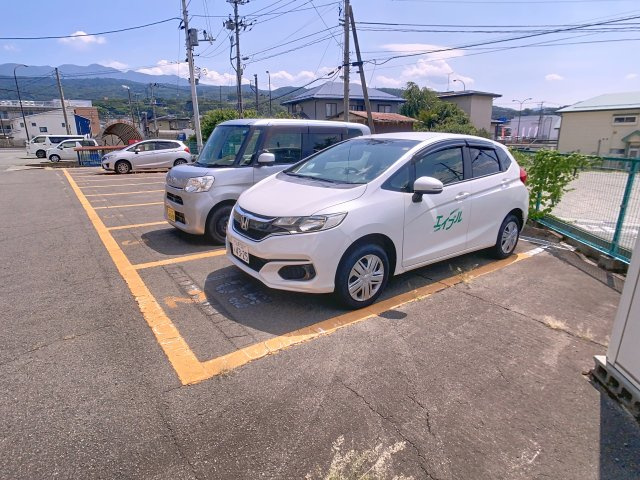 アポイントハイツの駐車場