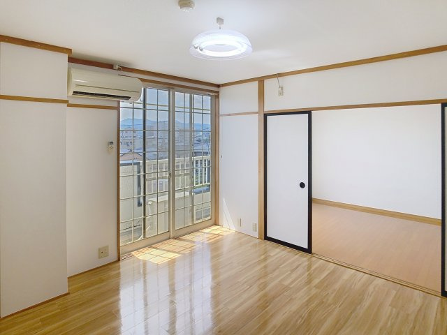 アポイントハイツの居間・リビング