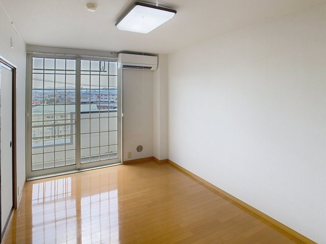 アポイントハイツの洋室