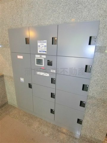 ルーブル蒲田本町のその他共用部分|ネットショッピングなど不在時の荷物の受け取りに重宝する宅配BOX