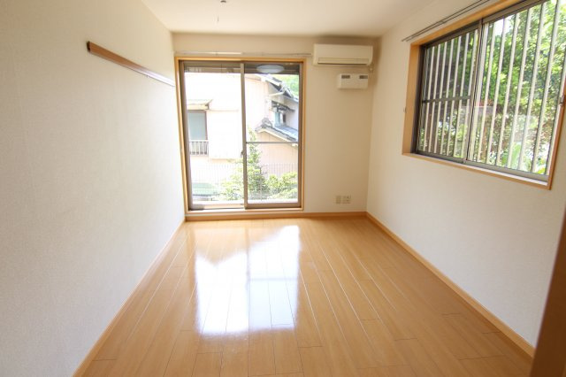 Casa Buena【カーサブエナ】の居間・リビング|他のお部屋の参考写真となります。
別部屋の参考写真です。