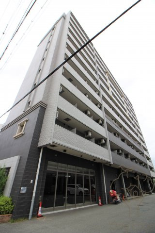 UURコート大阪十三本町の外観