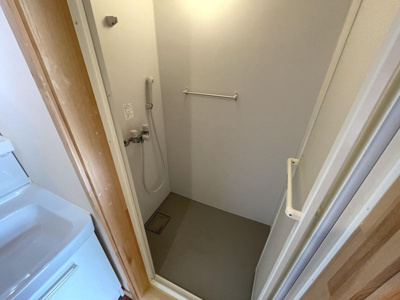 【シャワールーム】 | 聖家族寮