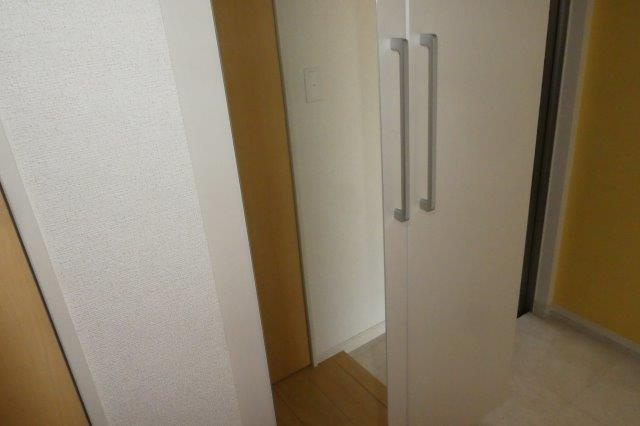 サニーメゾンまきびの玄関|シューズボックス