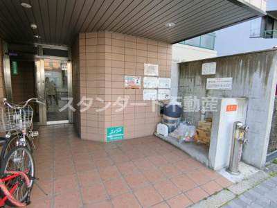 【エントランス】 | ソレイユ吉野