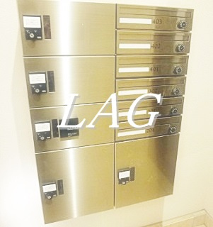 【その他共用部分】 | トロワ・ディス・カトル | 集合ポストです。