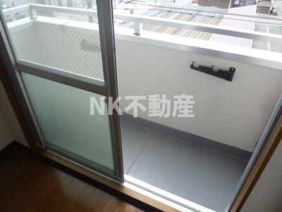 【バルコニー】 | アベニューリップル長田Ⅰ（長田賃貸） | 外からの目が気にならないバルコニーで洗濯物が干せます