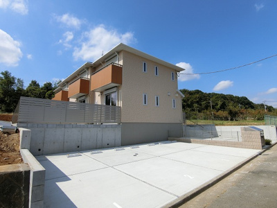 【外観】 | リブラC棟 | ペット＆楽器OK！ミサワホーム施工の築浅2階建てテラスハウス♪小田急線「栗平」駅より徒歩圏内です☆