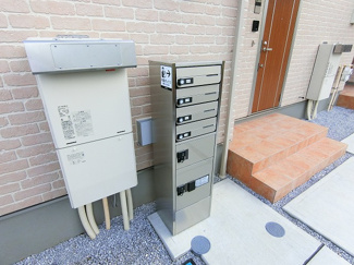 【その他共用部分】 | 宅配BOXがあるので荷物の受け取りもスムーズに♪再配達を依頼する手間が省けます☆