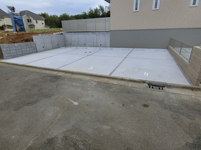 【駐車場】 | リブラC棟 | いつでも目の届く敷地内に駐車場を完備しています♪荷物がかさばりがちなお買物にも、車があると便利ですよね☆