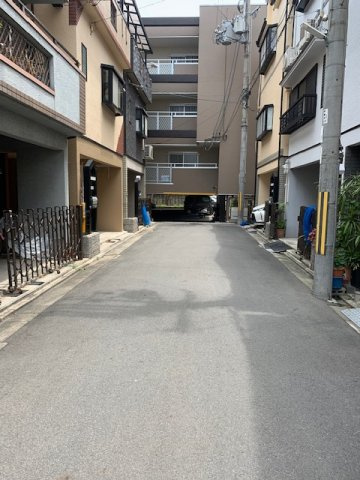 門真市野里町中古戸建の前面道路含む現地写真