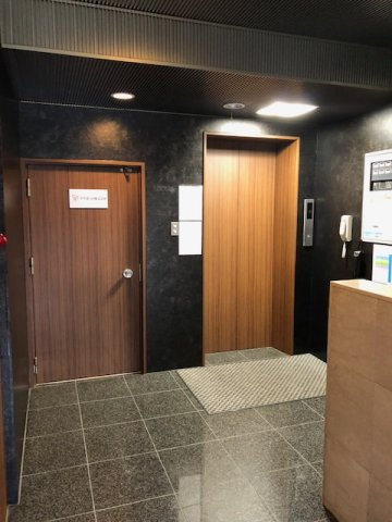 ヤサカ八丁堀ビルのロビー