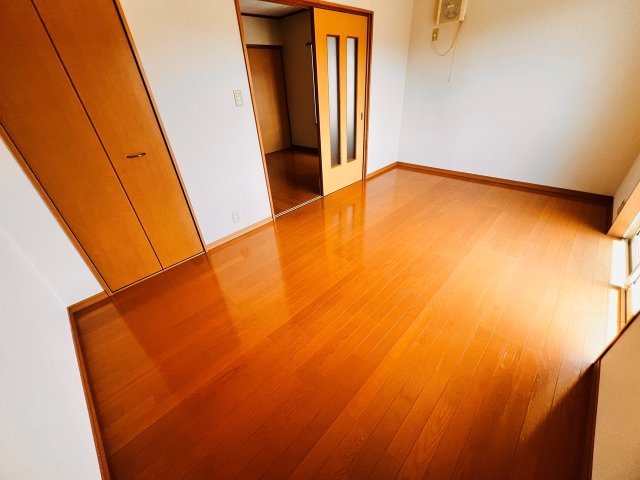 オレンジハイツⅡの洋室