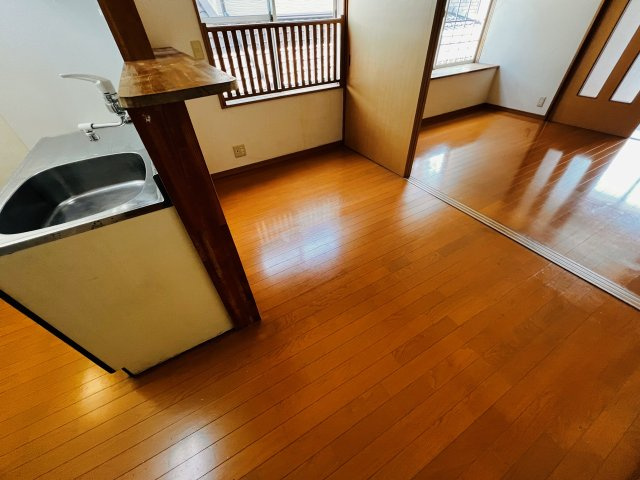 オレンジハイツⅡの居間・リビング