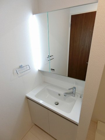 ルミエール輝の独立洗面台