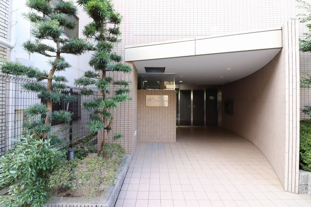 【エントランス】 | リヴェール楠根