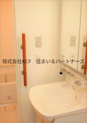 【独立洗面台】 | クラシオン小頭町公園前 | 独立洗面台、小物を置くことができて便利です