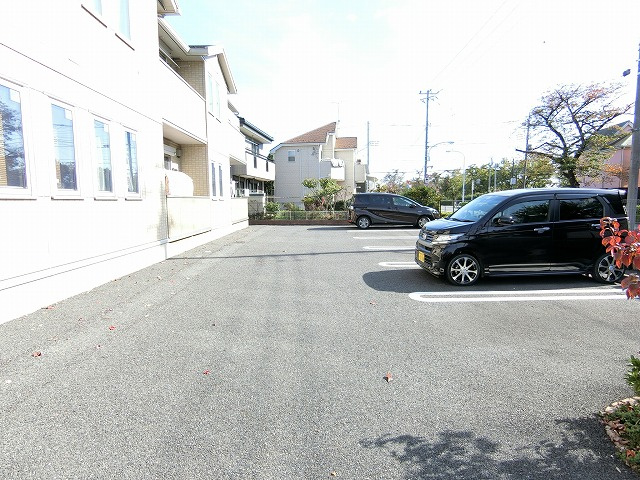 スカイドミールの駐車場