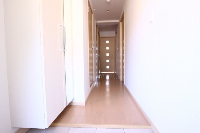 ガーデンコートの玄関