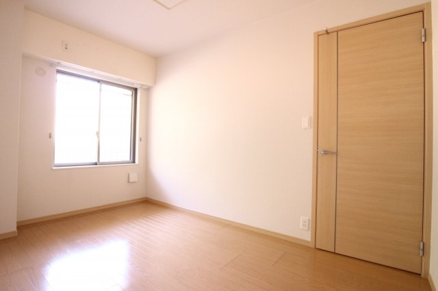 ガーデンコートの寝室