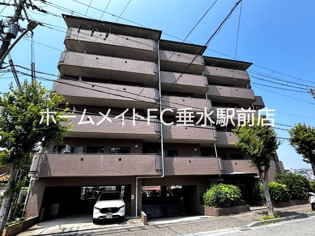 サンシーズ南山手の外観