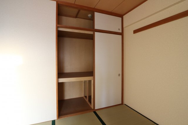 サンシーズ南山手の収納