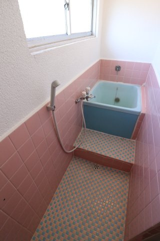 佐伯文化の浴室