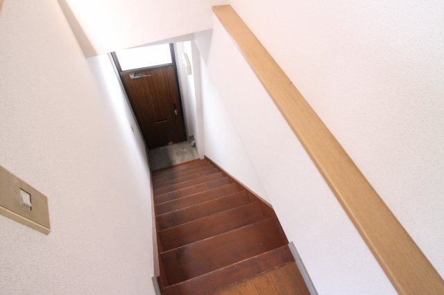 舞美荘の玄関
