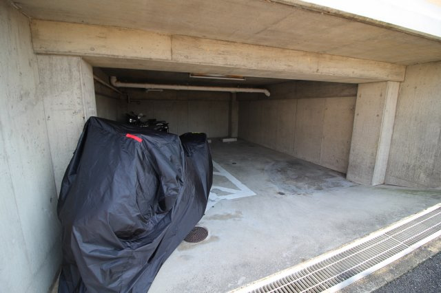 ビーフェリスの駐車場